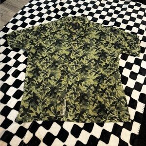 XXL Floral - Hawaiian Button Up Shirt